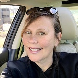 Meet your Posher, Christine